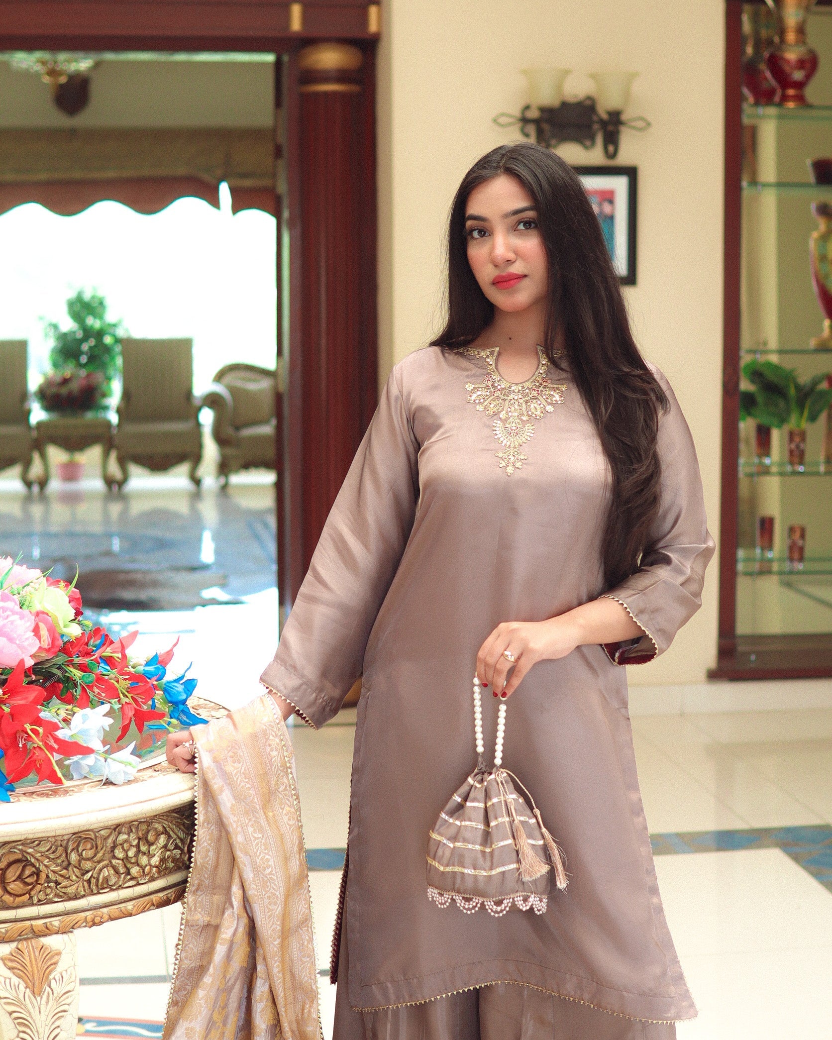 Reshmi Andaaz