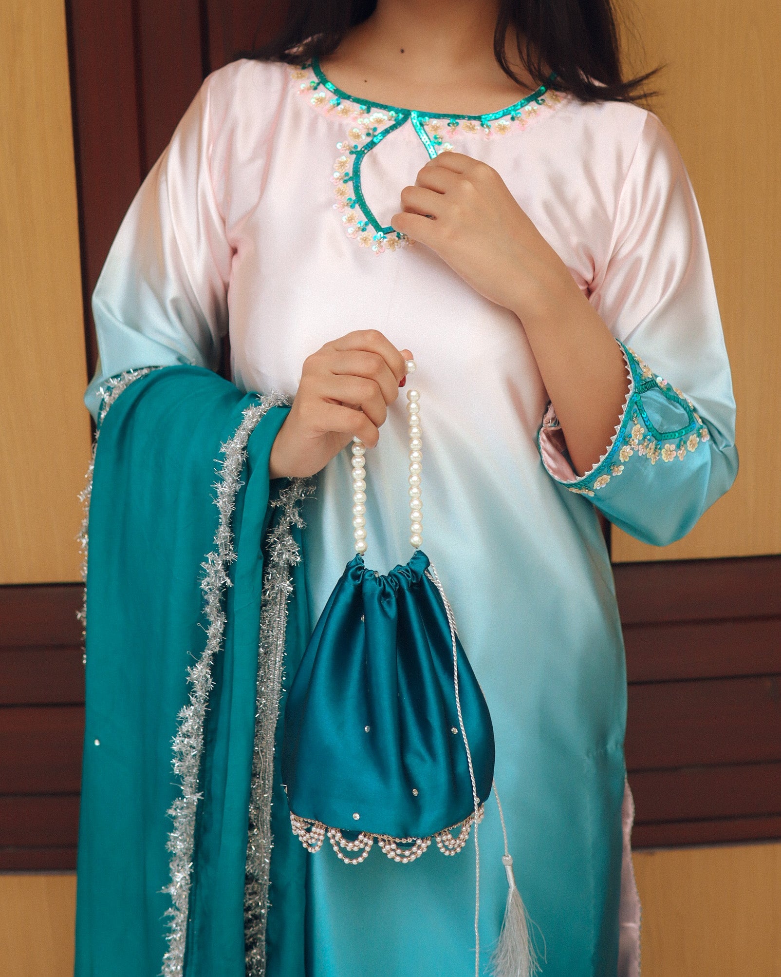 Mehfil-e-Noor