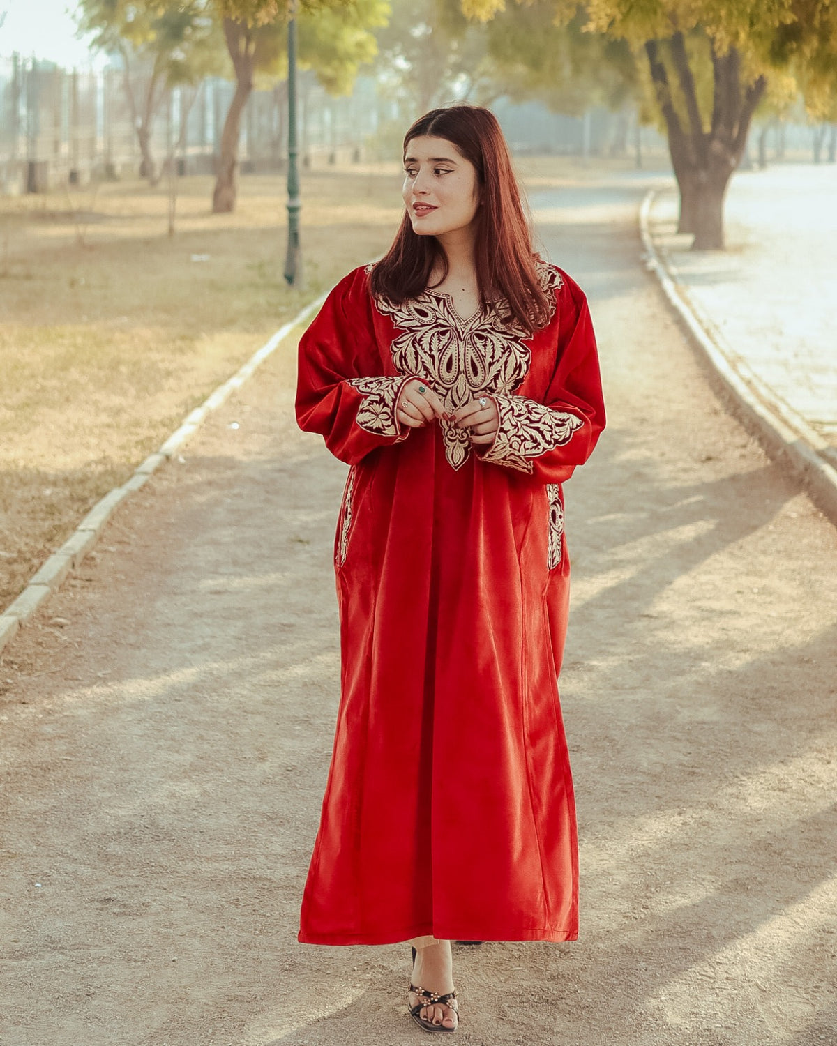 Laal Noor
