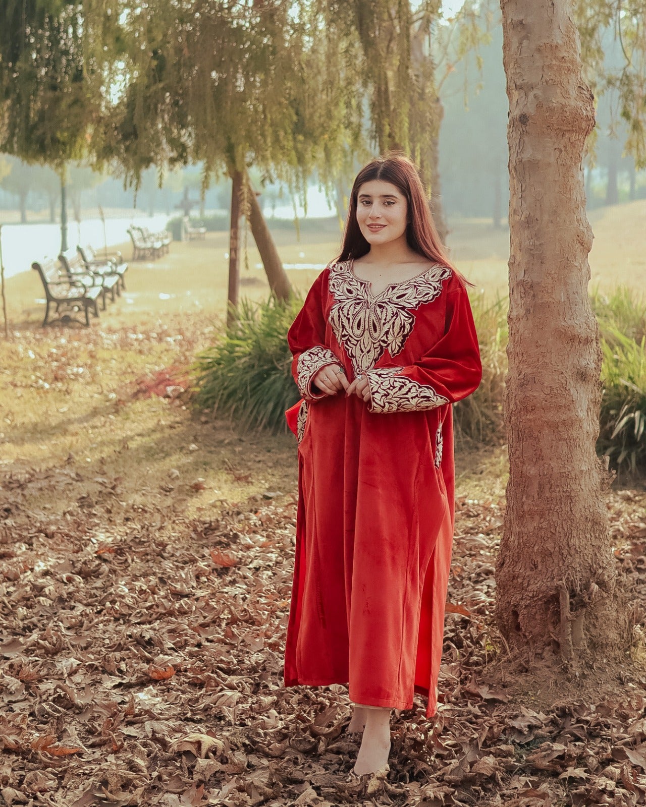 Laal Noor