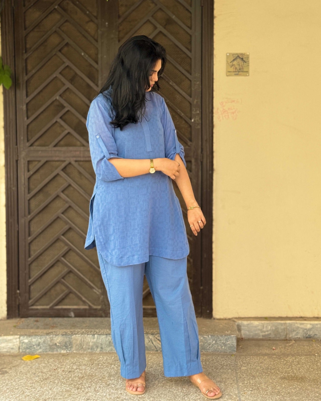 Neeli Ada